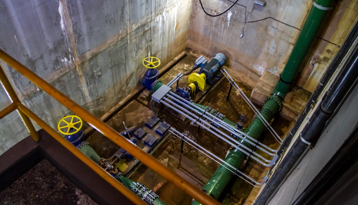 Após grave crime, estação de captação de água do rio Tietê volta a funcionar